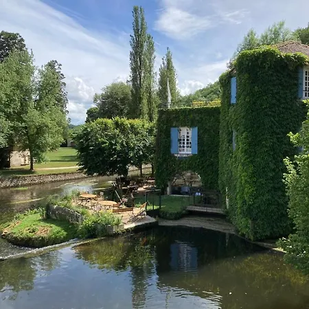 Le Patio Et Tables D'hotes * La Tour-Blanche