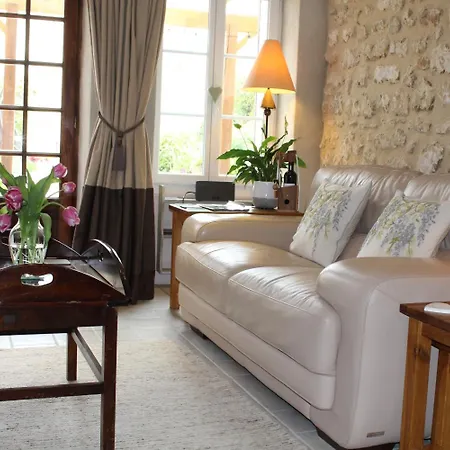فندق مبيت وإفطار Le Patio Et Tables D'hotes La Tour-Blanche