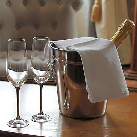 Le Patio Et Tables D'hotes ベッド・アンド・ブレックファスト 4*